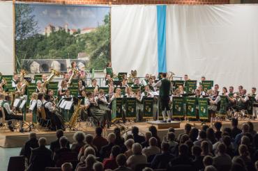 Auf dem Bild zu sehen ist die Stadtkapelle Harburg. 