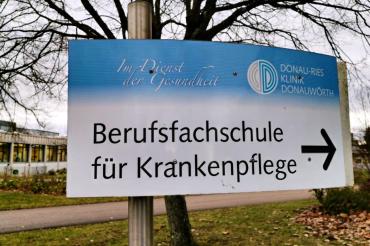 Das Bild zeigt das Schild der 