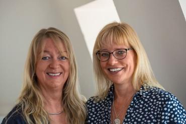 Karen Biebrich und Ulrike Kuhnla, Heiklpraktikerinnen