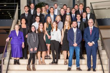 Die 28 Ausgelernten von Zott