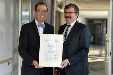 Das Bild zeigt das EndoProthetikZentrum.