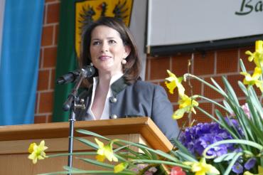 Michaela Kaniber in Harburg. 