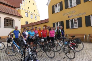 Das Bild zeigt die Radler.