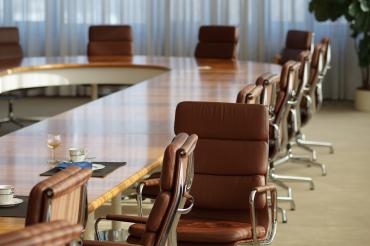 Symbolbild zu Konferenz oder Sitzung.