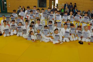 Gruppenbild der Teilnehmer Wemdinger Judo-Fuchsiade