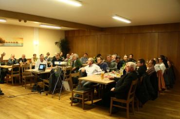 Das Bild zeigt den Vortrag.