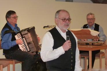 Das Bild zeigt das Liedersingen im Museum KulturLand Ries