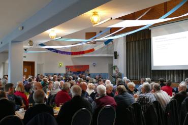 Das Bild zeigt die 1. Gesellschafterversammlung des Dorfladen in Oberndorf.
