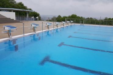 Das Bild zeigt das Freibad in Donauwörth.