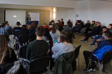 Abschlussrunde bei der Welt der Süchte.