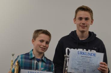 Musiker der Knabenkapelle und der Jungen Stadtkapelle Nördlingen erfolgreich