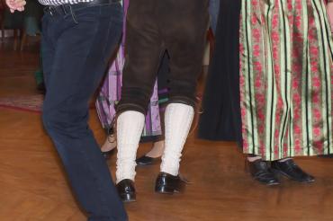 Das Bild zeigt einen Tanz.