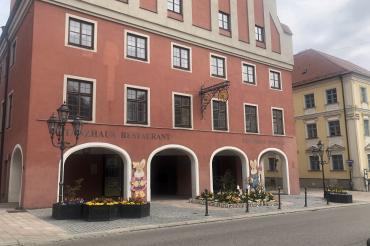 Das Bild zeigt das Tanzhaus in der Donauwörther Reichsstraße. 