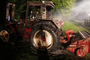 Traktor brennt in Tapfheim