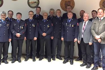 Die Geehrten bei der Feuerwehrehrung Harburg