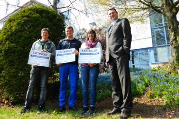 Sie können ihren Verein mit dem Geld der Mitarbeiterförderung finanziell unterstützen: Rainer Masche, Tobias Rieß und Carolin Käfferlein mit OeTTINGER Geschäftsführer Bernhard Wenninger.