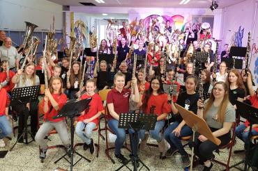 Schüler der Bläserklassen der Anton-Jaumann-Realschule 