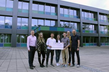 Von links nach rechts: Peter J. Hoffmann, Jessica Fröhlich, Tino Wagner Sina Schmidbaur, Laurin Strobl, Thomas Trescher, Uwe Schmid