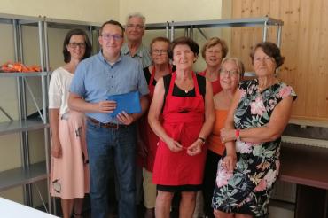 Das Bild zeigt  von links: Petra Müller, Branko Schäpers, Andreas Huber, Lisa Franke, Marianne Wagner, Centa Mokosch, Barbara Reiser, Maria Wudler.