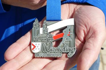 Nicht mehr lange ist eine Onlineanmeldung unter www.wemdinger-stadtlauf.de möglich. Hier kann sich jeder bis zur Frist 16.06.2019 anmelden. 