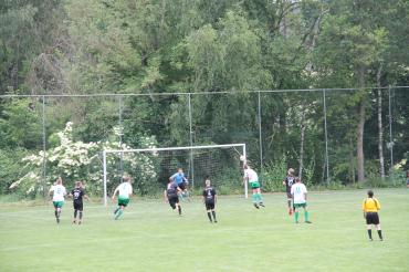Beim Finalspiel siegte Veitsweiler (weiße Trikots) gegen Seglohe mit 3:1 und gewann das Turnier.