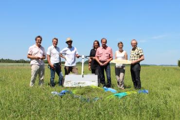 Der eBeetle, ein spezielles Samensammelgerät, ermöglicht die Gewinnung von Saatgut aus dem Landkreis Donau-Ries.