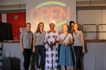 Pädagogen und Schauspielerin der Christoffel-Blindenmission (CBM).