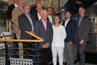 Der Aufsichtsrat (v.r.n.l.): Aufsichtsratsvorsitzender Thomas Kopp, stv. Aufsichtsratsvorsitzender Adolf Reichhardt, Martina Mack, Norbert Binger, Frieder Dürrwanger, Peter Marx, Dr. Andreas Kopton, Reinhold Schilling, Friedrich Bühler, Thomas Schröttle.