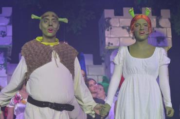 Shrek Musical Company