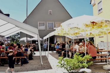 Sternwallfahrt - ein schattiges Plätzchen am Münsterplatz