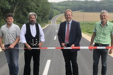 Stadträte Axel Widenmann und Manfred Schick, Bürgermeister Wolfgang Kilian und Stadtbaumeister Schindler