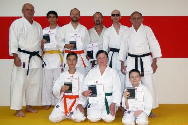 Auf dem Bild (oben,v.l.n.r.) Co-Trainer Rudi Gottwald, Timur Bachbauer, Markus Geiß, Georg Lechner, Co-Trainer Rene Steinhübel, Trainer Lothar Kreutner (unten, v.l.n.r): Maros Mikus, Aniko Trollmann, Matthias Trollmann