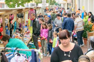 Flohmarkt in der Bahnhofsstraße