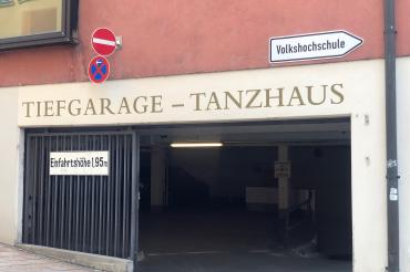 Einfahrt zur Tiefgarage im Tanzhaus 