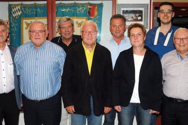 V.l.n.r.: 1. Bürgermeister der Stadt Rain Herr Gerhard Martin, 1. Vorstand Josef Meier, Ehrenvorstand Erhard Sandmeier, Ehrenvorstand Anton Fuchs, Hauptkassier Erich Hopf, Hauptschriftführerin Anett Hantschke-Neumann, 2. Vorstand Sebastian Segnitzer, Ehrenschriftführer Werner Nürnberger