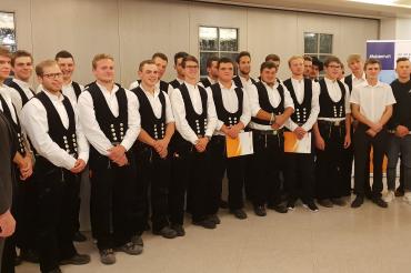 Insgesamt 26 junge Zimmerer erhielten am vergangenen Freitagabend ihren Gesellenbrief. 