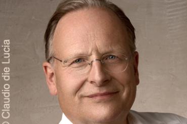 Das Bild zeigt Prof. Dr. Dietrich Grönemeyer