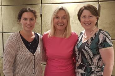 Auf dem Bild zu sehen sind von links: Dr. Martina Achzet (Tapfheim), Dr. Beate Merk MdL FU Bezirksvorsitzende und Claudia Marb. 