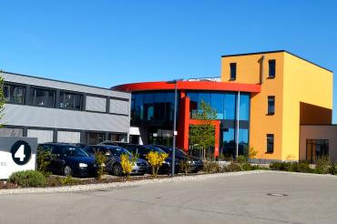 Der Firmensitz in Rain am Lech. 