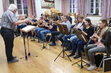 Birkhausener Dorfmusik bei einer Probe