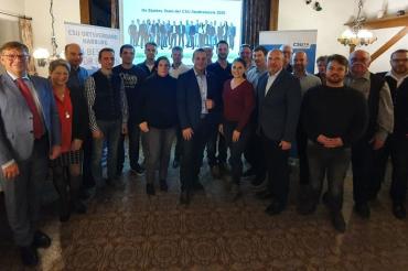 Das Bild zeigt die Kandidatinen und Kandidaten der CSU Harburg zusammen mit Landrat Stefan Rößle und Birgit Rößle