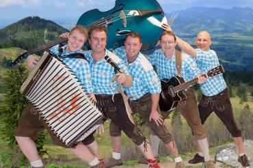 Das Bild zeigt die "Rieser Lumpen"