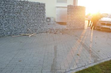 Bei dem Unfall entstand Totalschaden am Pkw. 