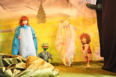 Das Bild zeigt die Uggl Bühne beim Harburger Kulturherbst