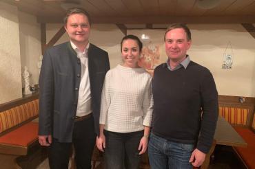 Das Bild zeigt von links: Julian Bumberger, Lea Bestle und Franz Ost