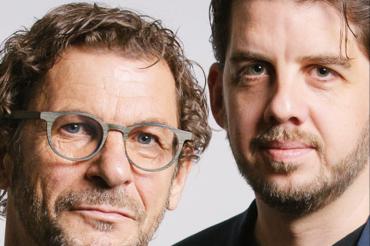 Das Bild zeigt Bernd Regenauer und sein noch unbekannter Kollege mit "Regenauer-Kuch-Projekt"