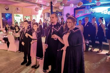 Prinzessin Melanie I. (Melanie Schmidberger aus Neukirchen) und Prinz Markus III. (Markus Schreier aus Thierhaupten) regieren in der kommenden Saison über Holzheim. 