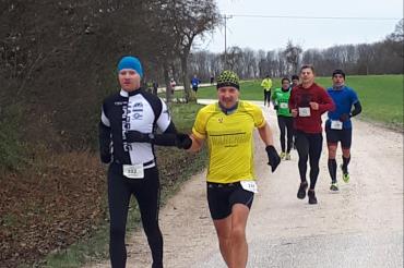 Zum 4. Lauf der Jedermannslauf-Serie 2019 der LG Donau-Ries durften die Veranstalter des TSV Oettingen insgesamt 437 Teilnehmer begrüßen, darunter 127 Kinder und Jugendliche.