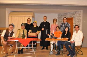 Das Bild zeigt von links: Michael Hurler, Ahmet Ongan, Claudia Schmid, Vanessa Miller, Jonas Pollaschek, Julia Sandner, Claudia Reile, Thomas Pietsch, Isabella Hasmüller und Bernhard Zinsmeister.