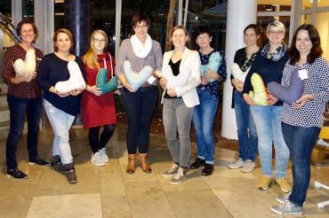 Von links: Annette Seiler, Silvia Bschor, Lisa Kaltenegger, Carolin Egger, Oberärztin Dr. Anne-Kathrin Geisler, Angelika Höchstötter, Sandra Fendt, Karin Ganz und Nikola Enkelmann 